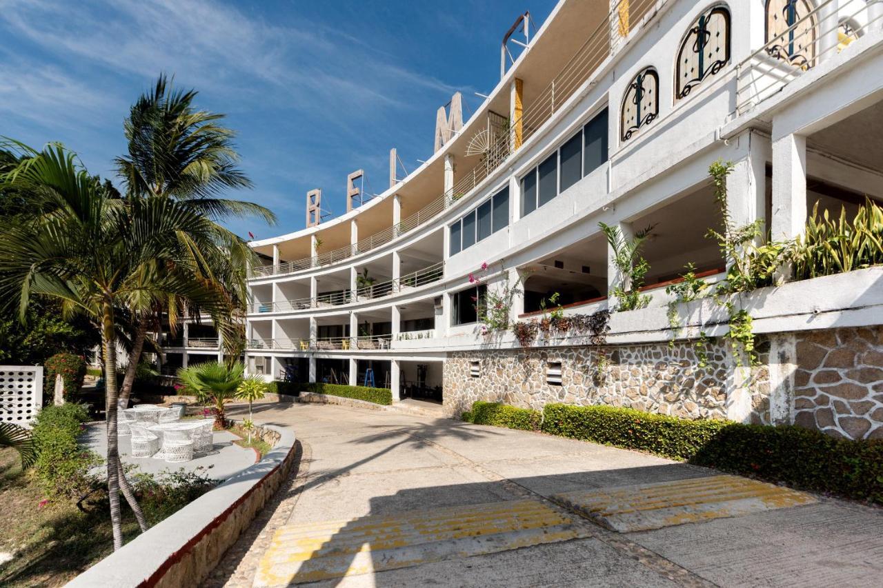 Oyo Hotel Belmar,Caleta, Acapulco Esterno foto